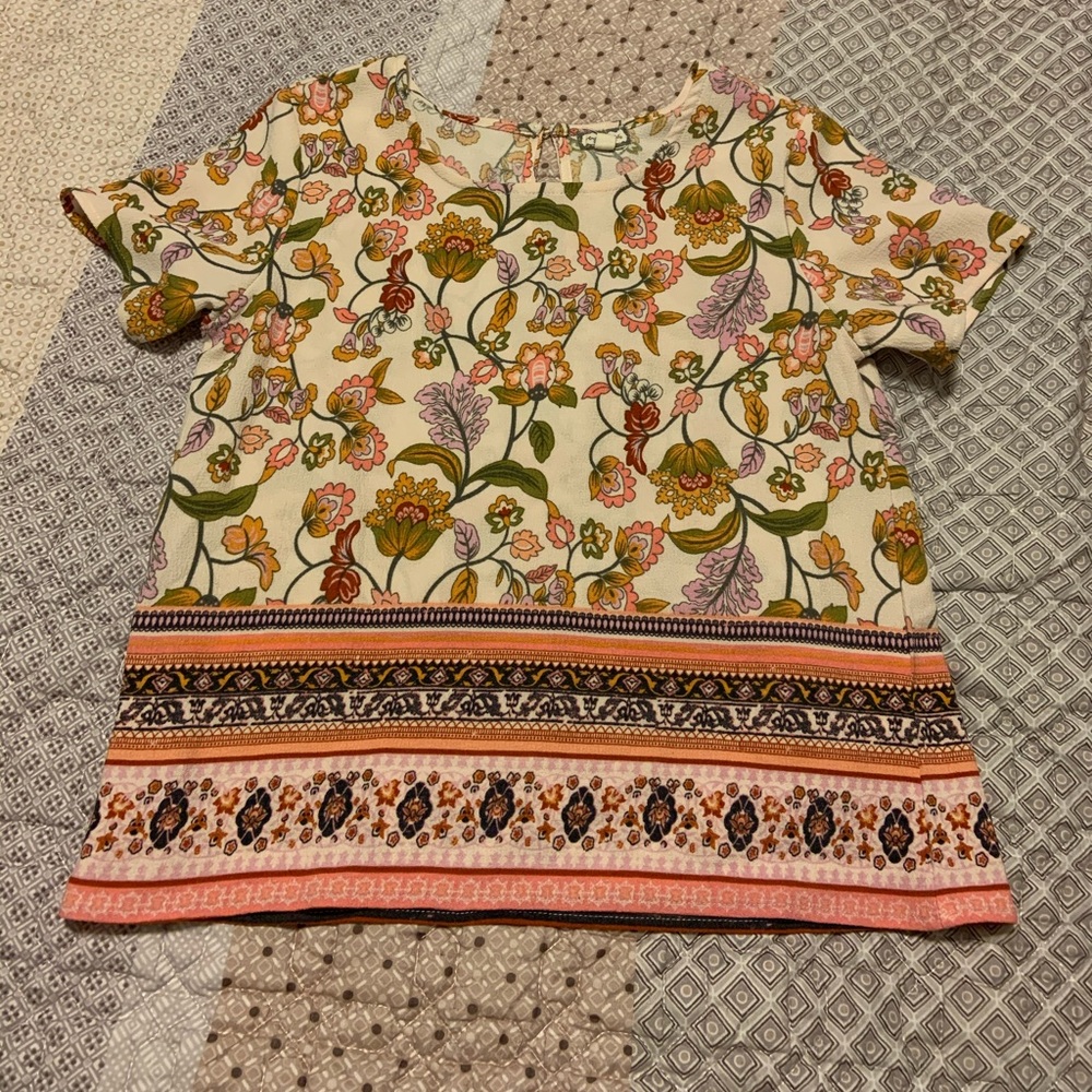 Patterned Short Sleeve Blouse